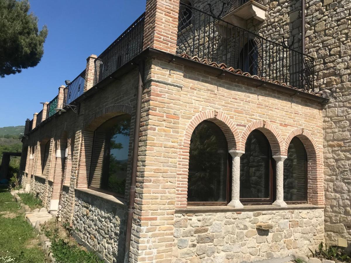 Hotel Lo Smeraldo Roccavivara Exterior foto